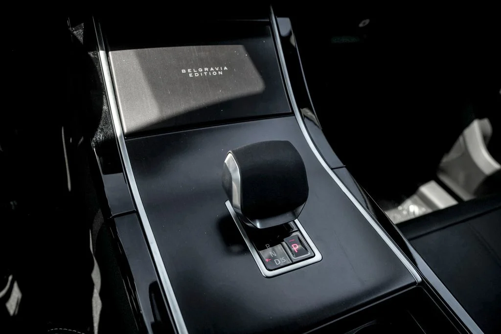 New 2026 Santorini Black Land Rover P250 Belgravia image 15