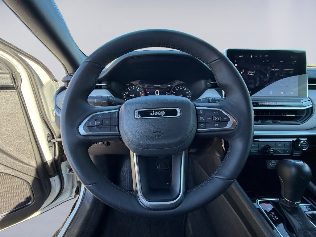 Used 2025 White Jeep Limited image 13