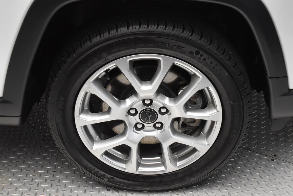 Used 2025 White Jeep Limited image 34