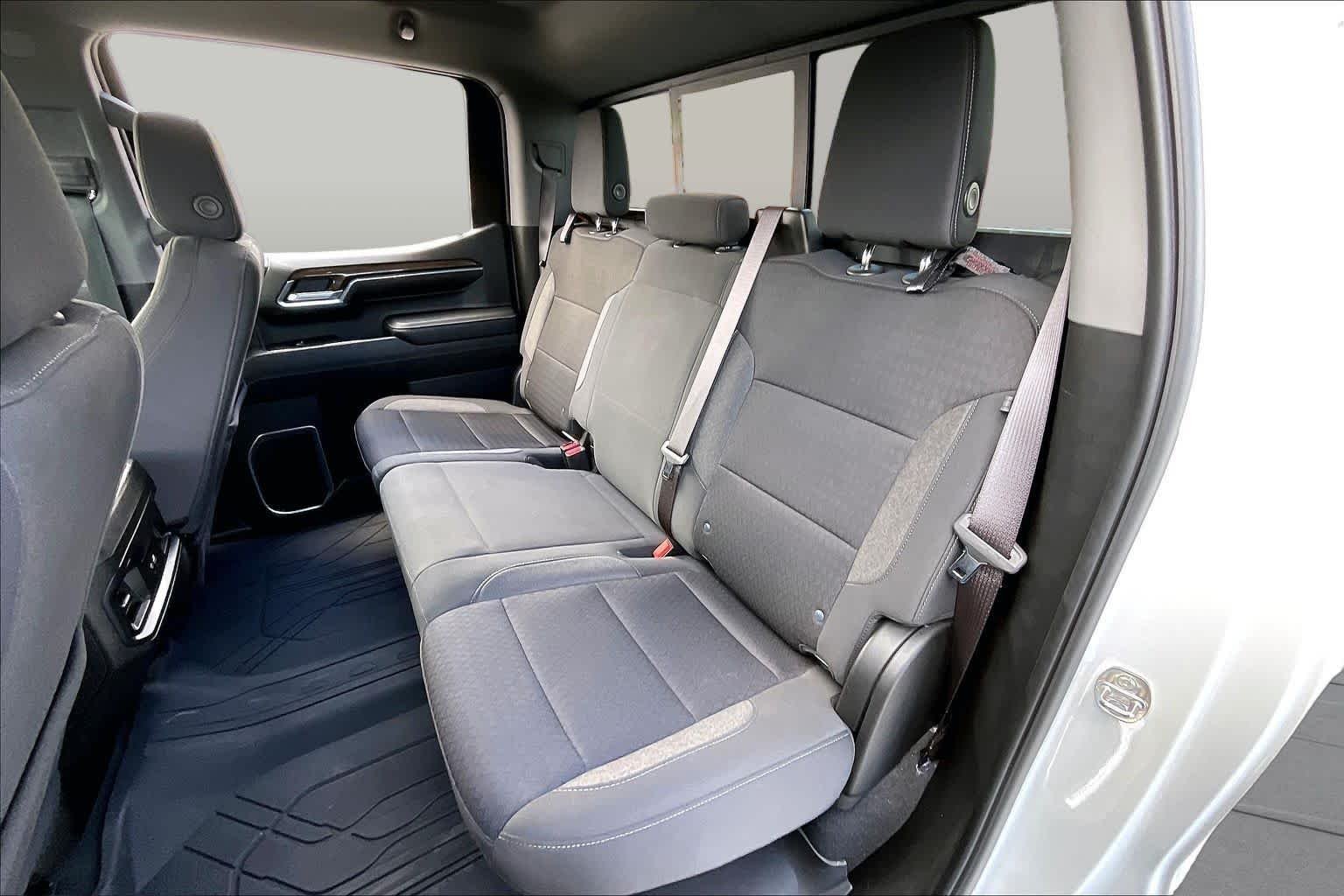 Used 2023 Summit White Chevrolet LT image 19