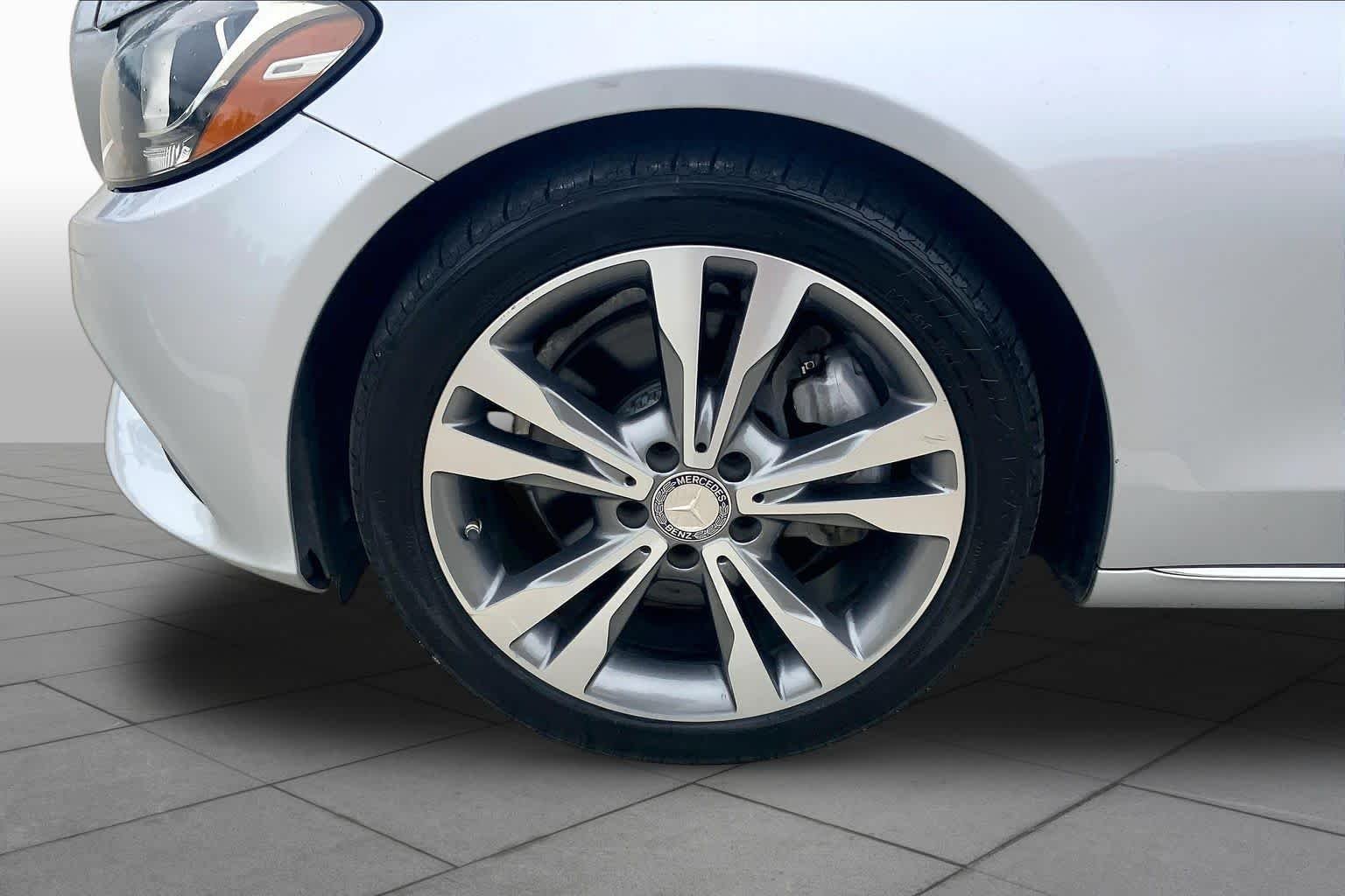 Used 2018 Iridium Silver Metallic Mercedes-Benz C 300 image 11