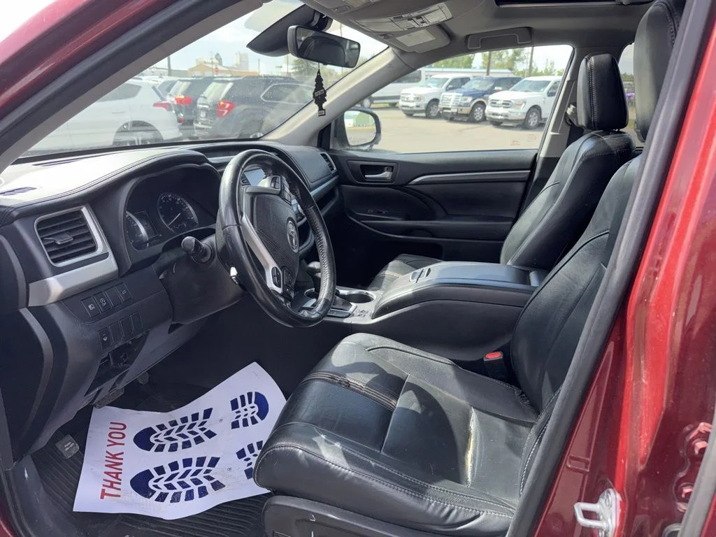 Used 2017 Red Toyota SE image 9