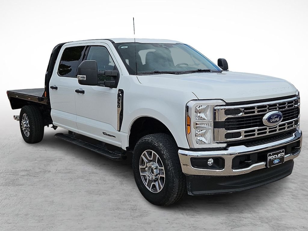 2025 Ford Super Duty F-350 XLT
