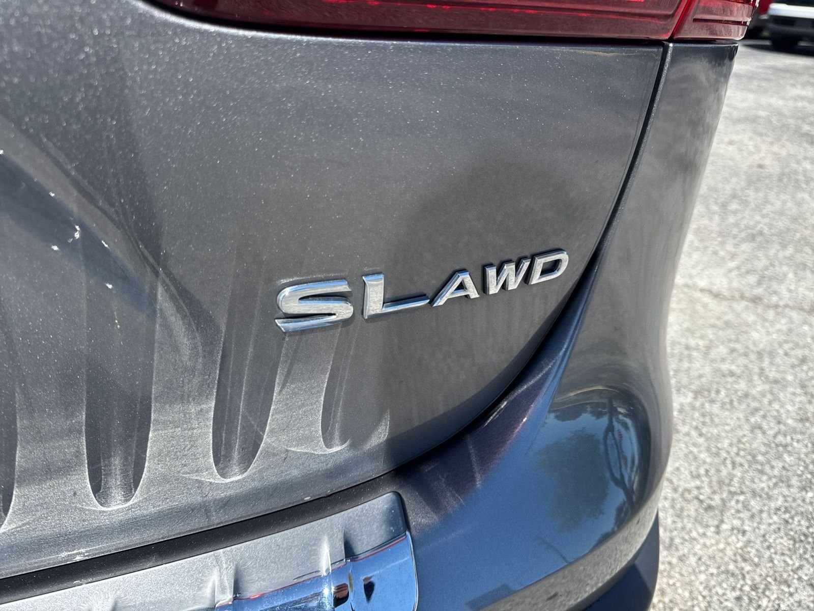 Used 2022 Gray Nissan SL image 7