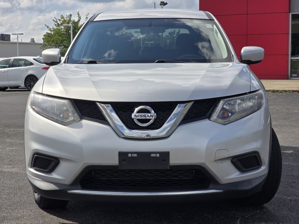 Used 2016 Silver Nissan S image 8