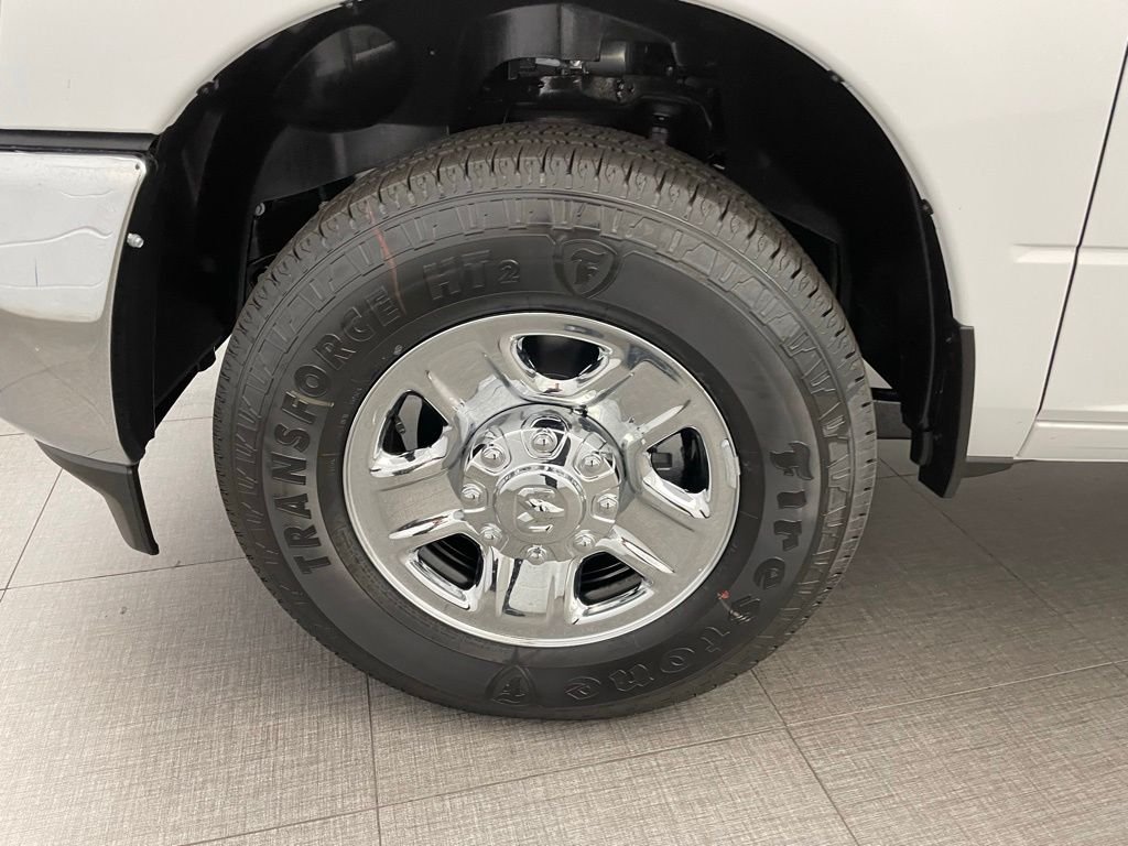 New 2026 Bright White Clear-Coat Exterior Paint RAM Tradesman image 8