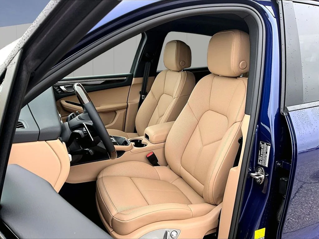 2026 Porsche Macan Base - Photo 5