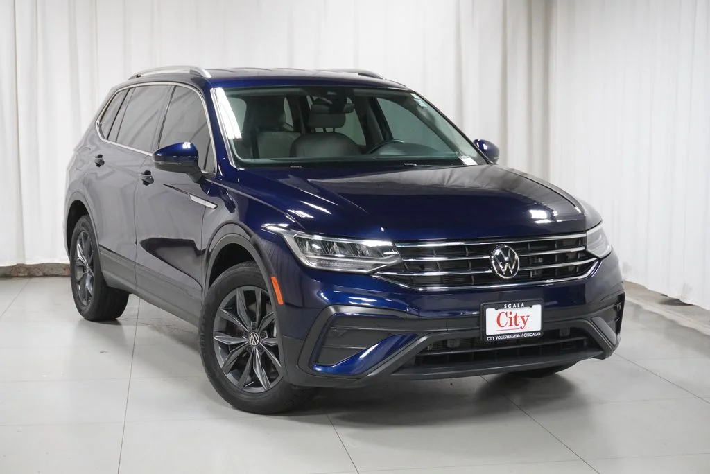 Used 2023 Atlantic Blue Metallic Volkswagen 2.0T SE image 2