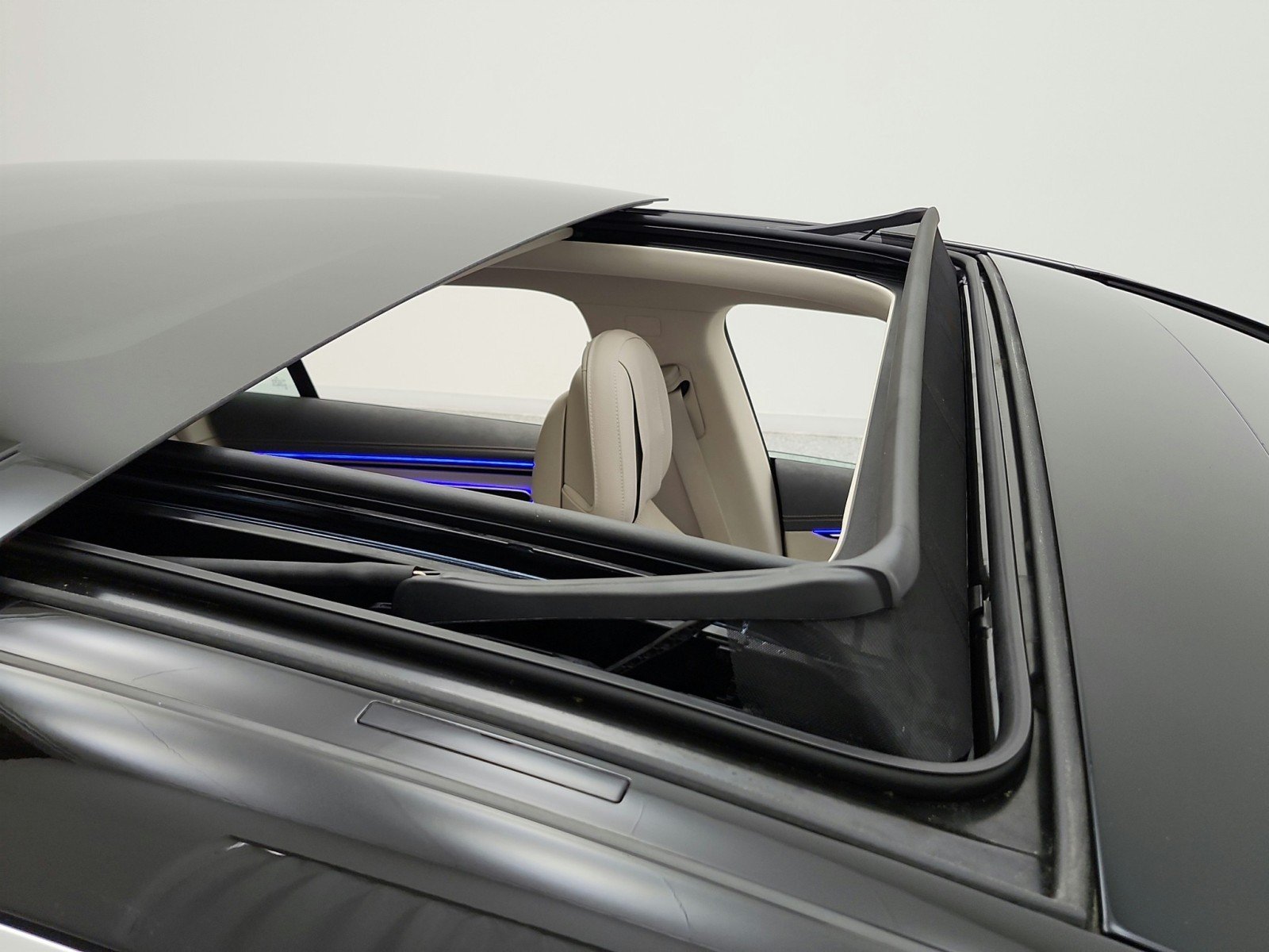Certified Used 2024 Obsidian Black Metallic Mercedes-Benz EQS 450 4MATIC® Sedan image 18
