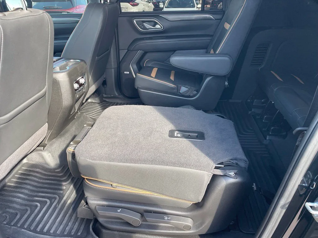 Used 2024 Black GMC AT4 image 18