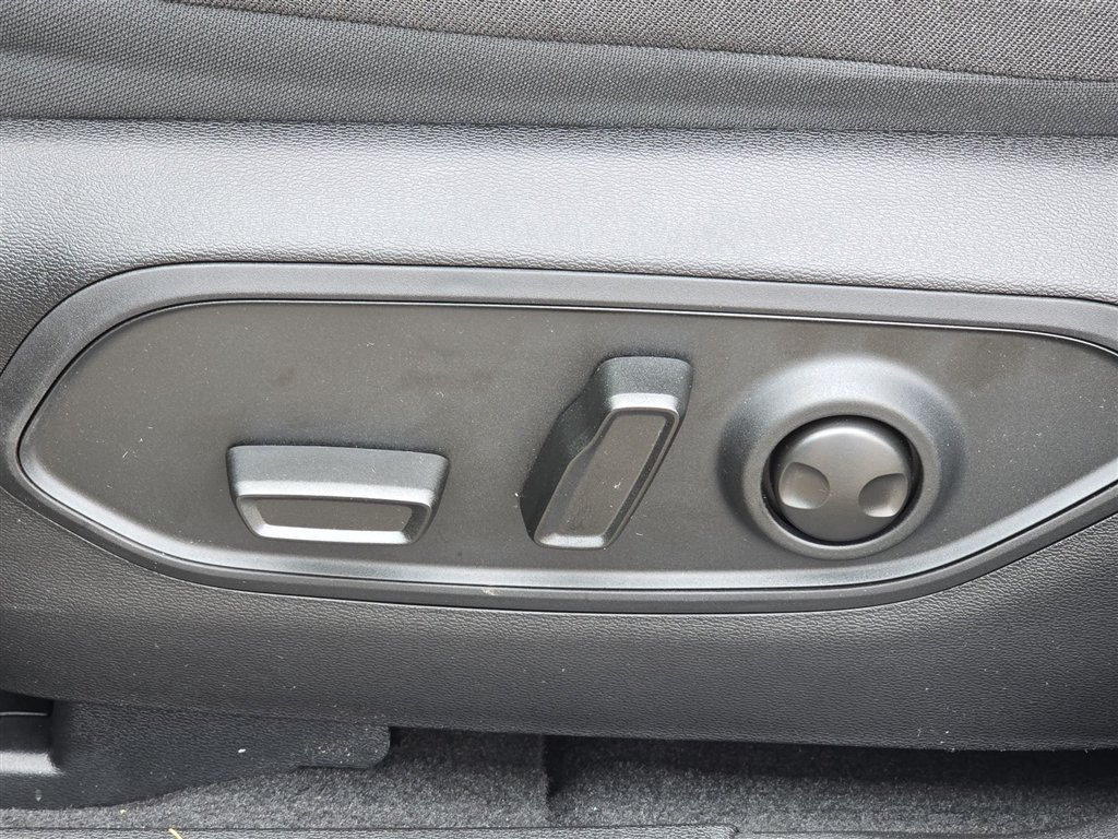 New 2026 Sting-Gray Clear-Coat Exterior Paint Jeep Laredo image 20