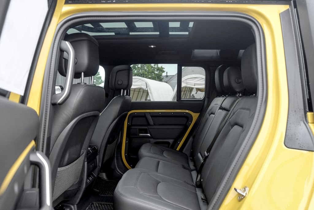New 2026 Deep Sandglow Yellow Land Rover Trophy Edition image 17