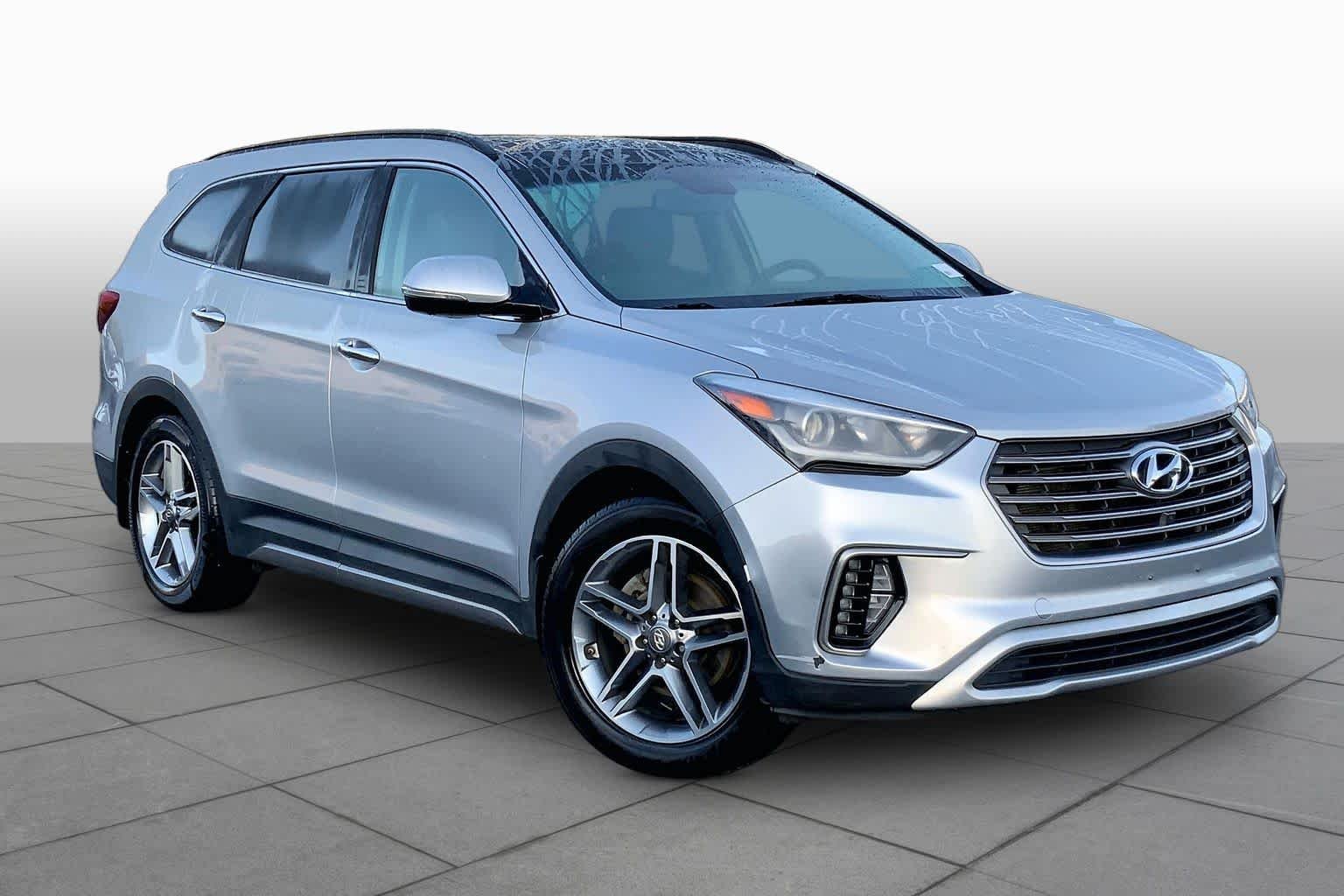 Used 2017 Circuit Silver Hyundai Limited Ultimate image 3