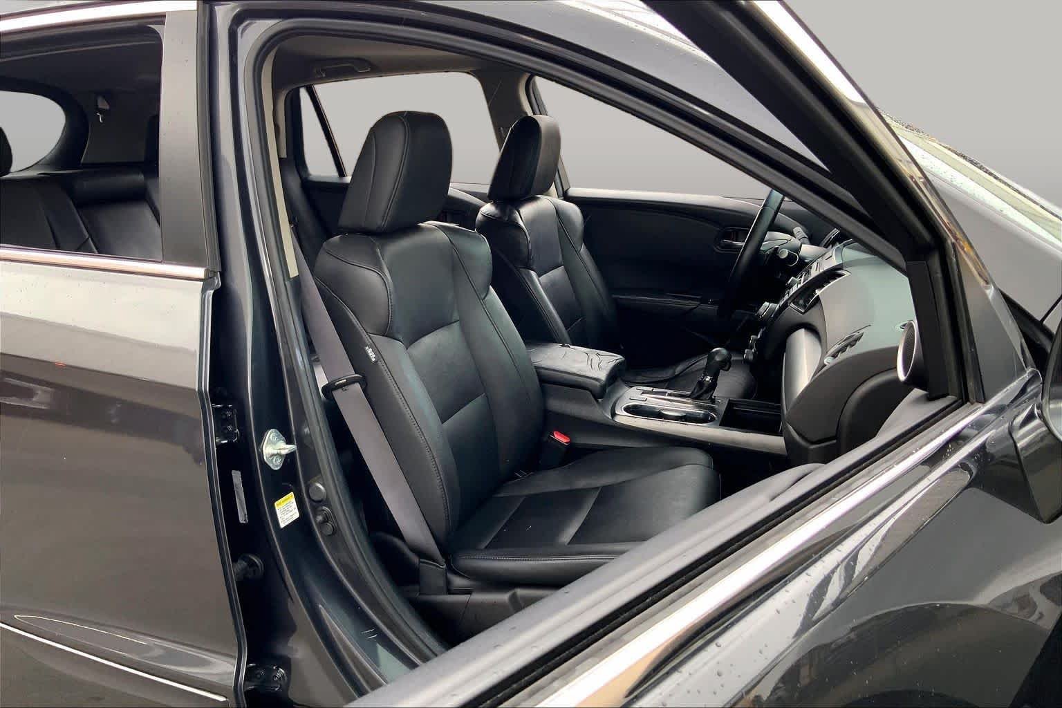 Used 2013 Crystal Black Pearl Acura Tech Pkg image 8