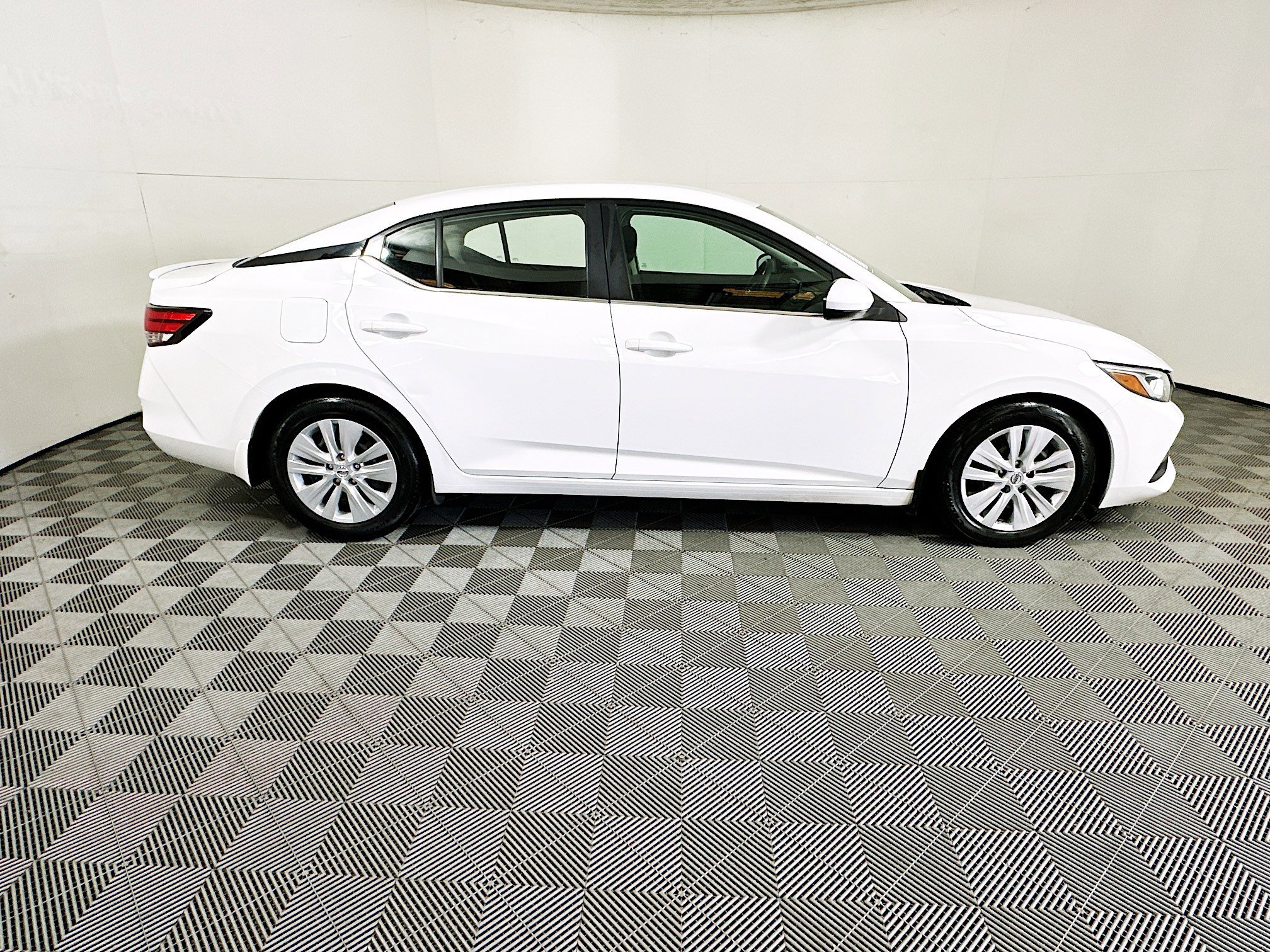 Used 2020 Nissan Sentra S with VIN 3N1AB8BV1LY255176 for sale in Coconut Creek, FL