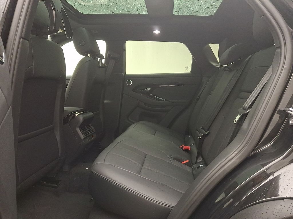 New 2026 Santorini Black Land Rover Dynamic image 6
