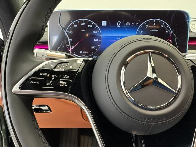 Used 2026 MANUFAKTUR Olive Metallic Mercedes-Benz S 580 image 23