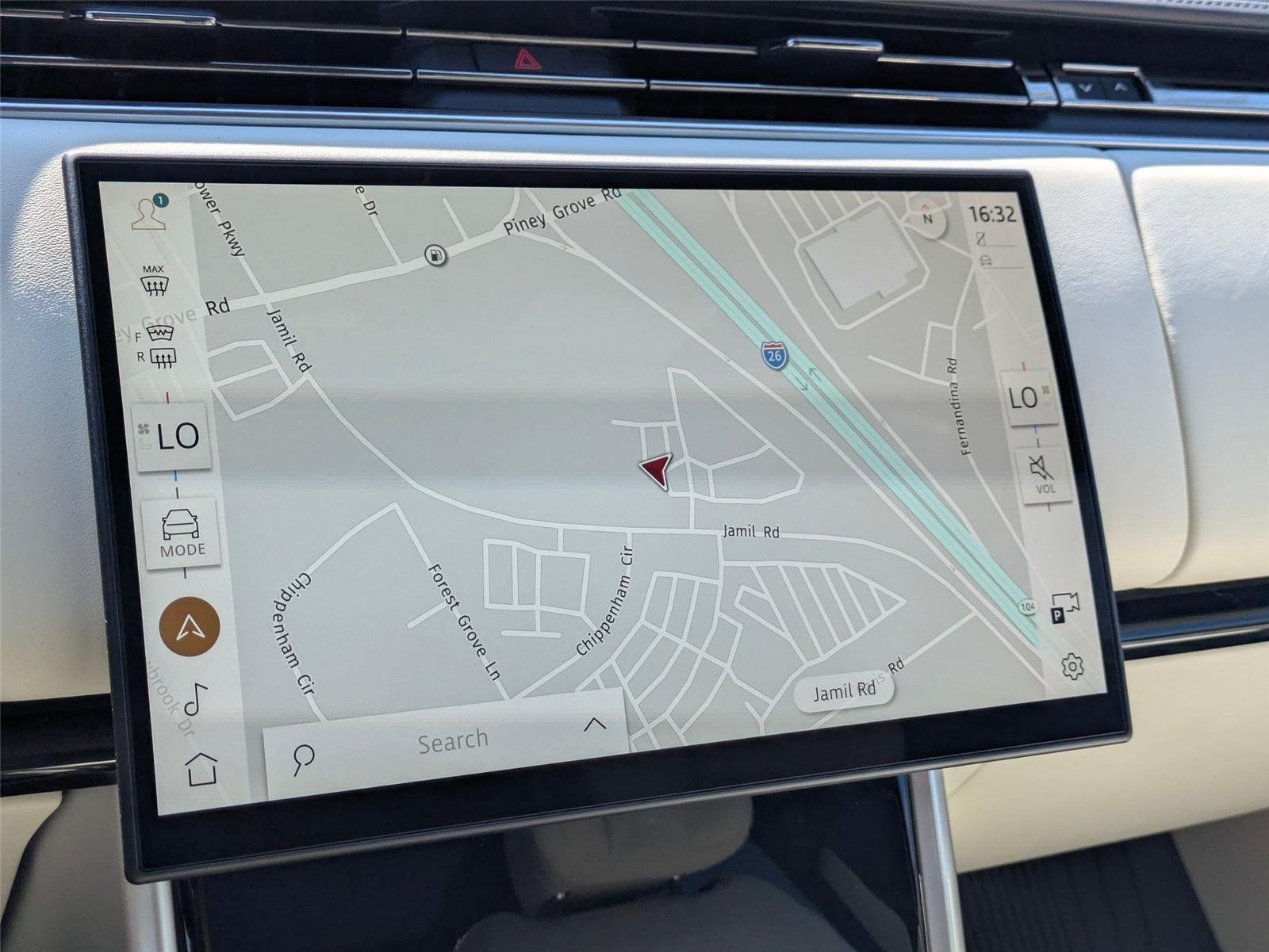 New 2026 Ostuni Pearl White Land Rover Autobiography image 21