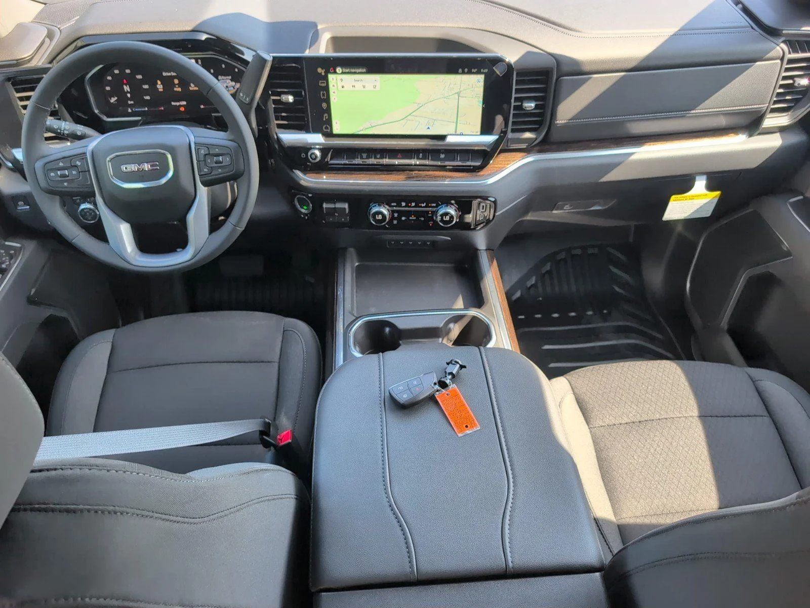 New 2026 Summit White GMC SLE image 34