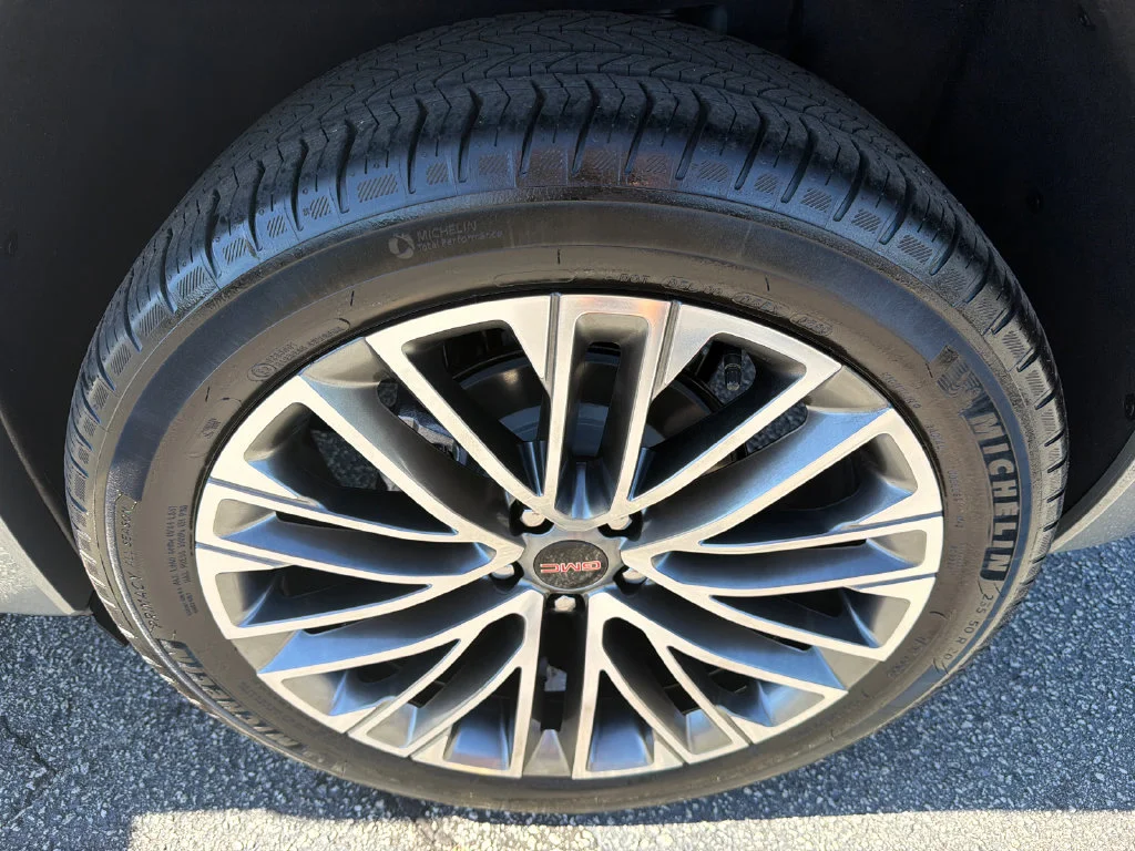 Used 2026 Silver GMC Denali image 20