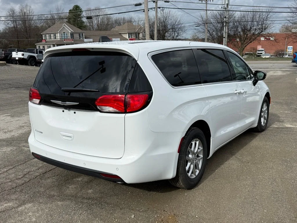 New 2026 Bright White Clear-Coat Exterior Paint Chrysler LX image 6
