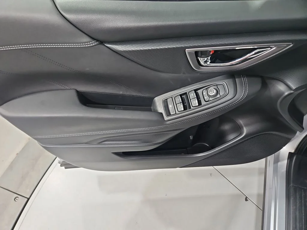 Used 2021 Silver Subaru Limited image 11