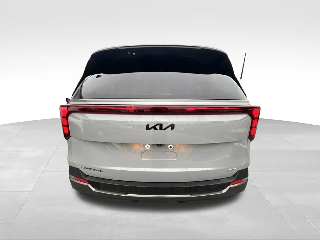 Used 2026 Silver Kia SX image 4