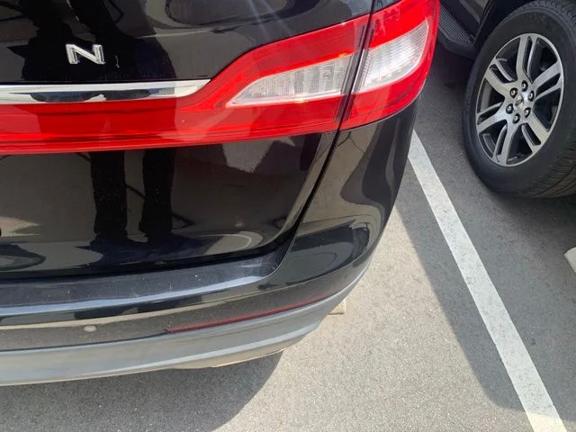 Used 2018 Black Lincoln Reserve image 6