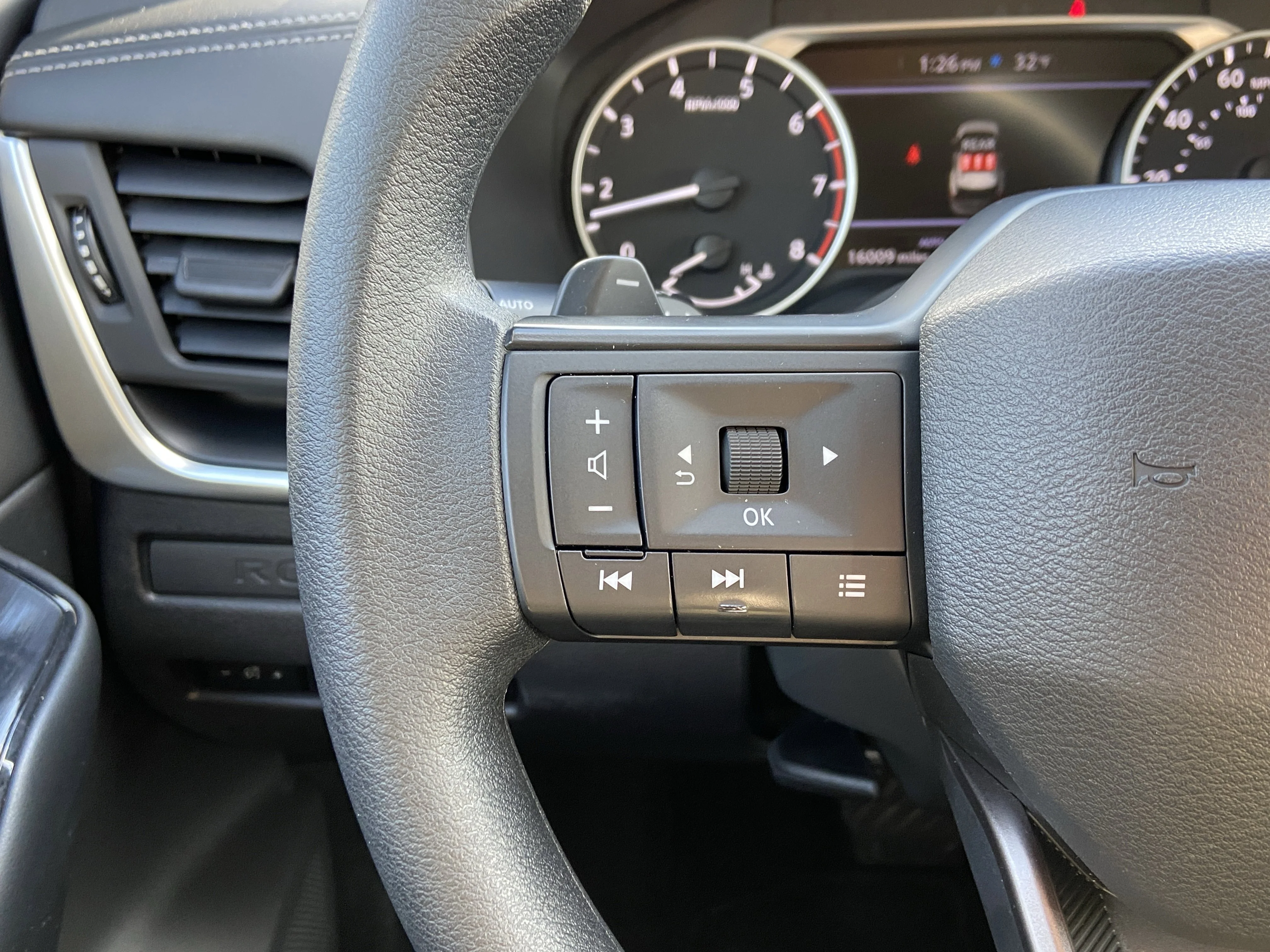 Certified Used 2025 Super Black Nissan S image 15
