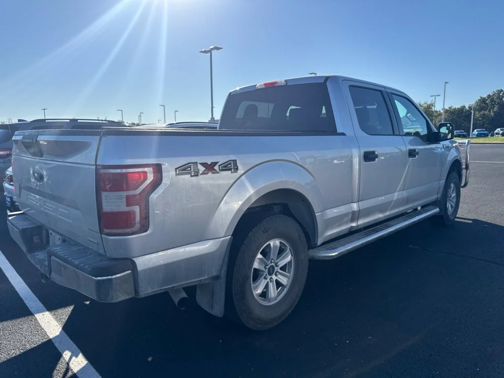 Used 2018  Ford XLT image 12