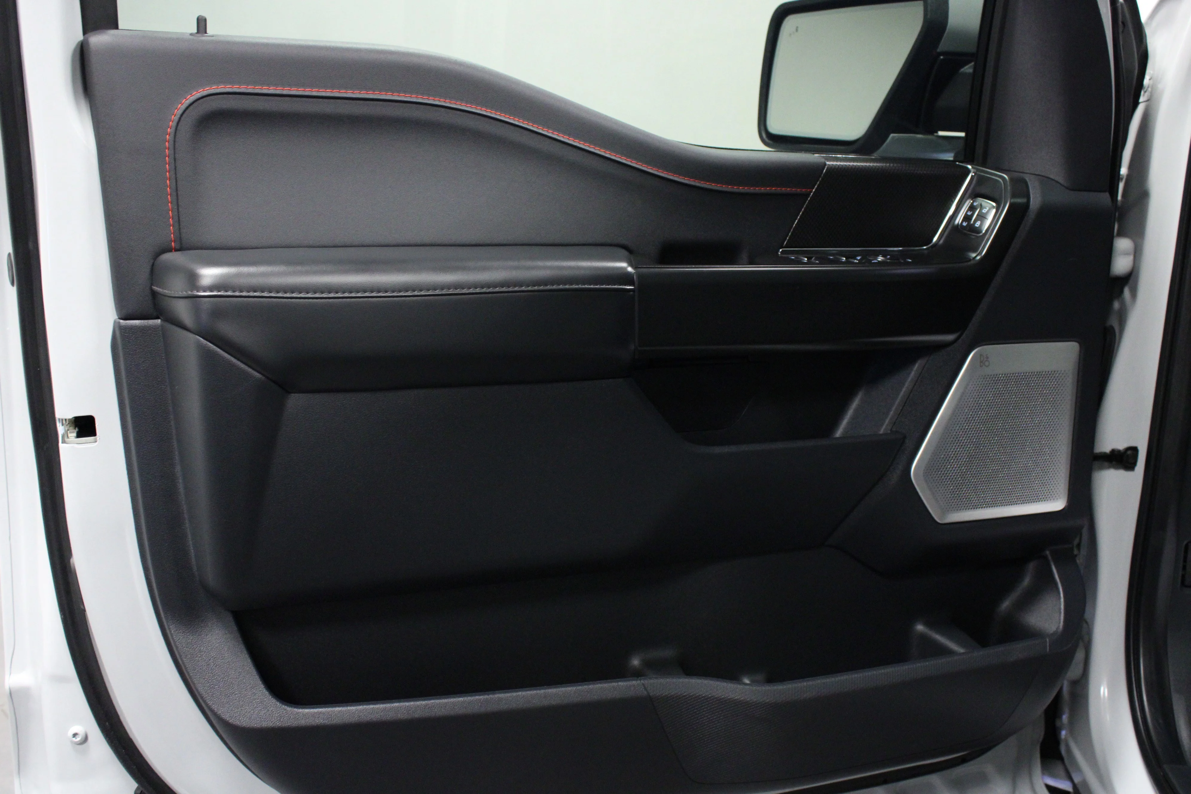 Used 2024 Avalanche Ford Raptor image 11