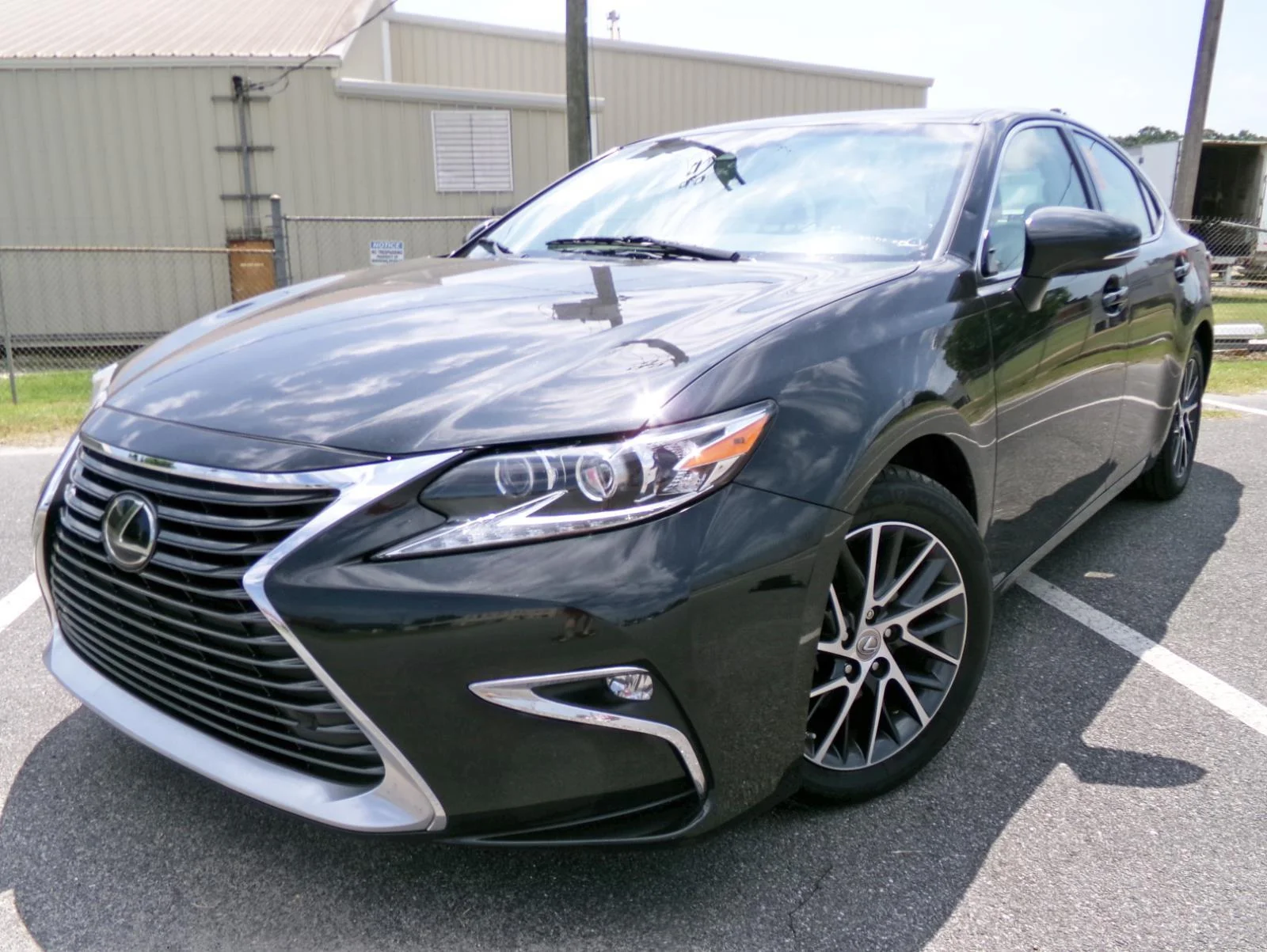 2017 Lexus ES 350 350's photo