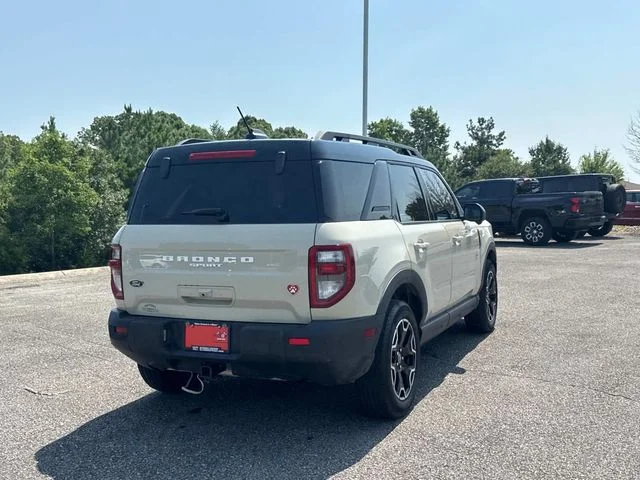 Used 2025 Beige Ford Outer Banks image 4