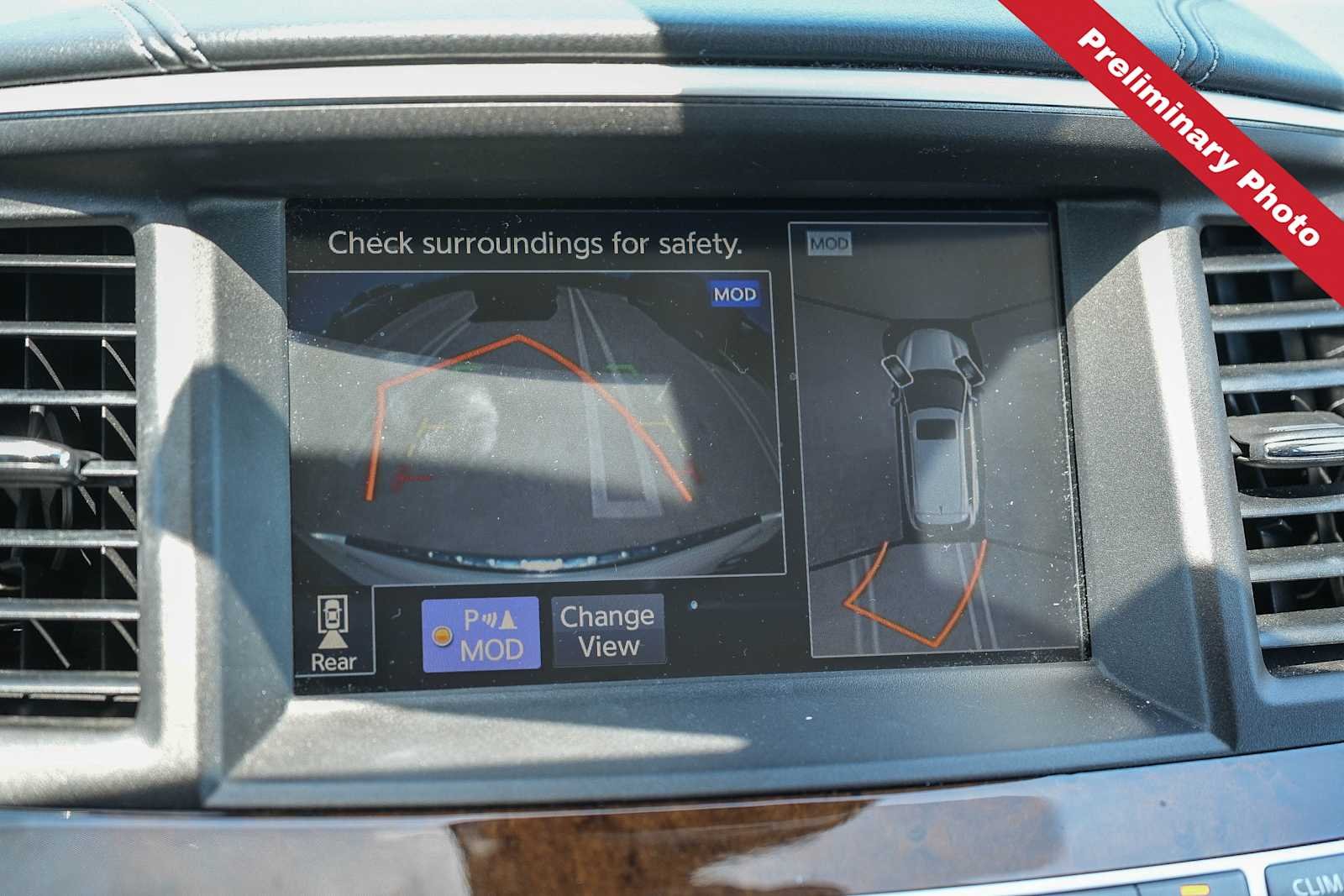 Used 2019 Majestic White INFINITI LUXE image 19