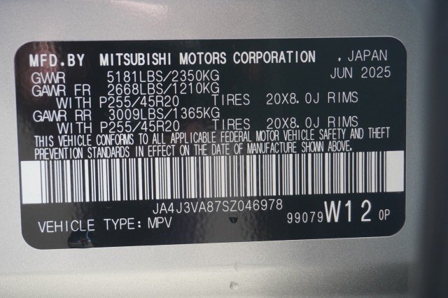 2025 Mitsubishi Outlander SE - Photo 38