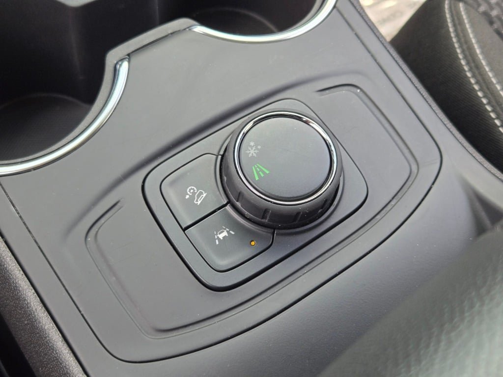 2024 GMC Terrain SLE - Photo 29