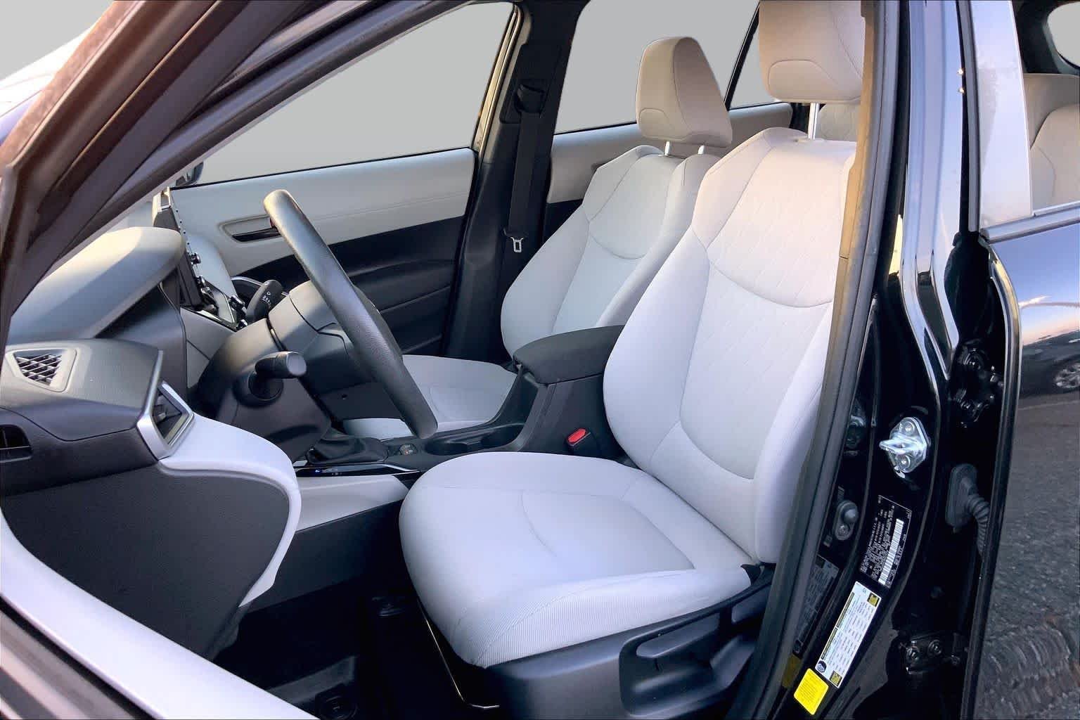 Used 2022 Jet Black Toyota L image 7
