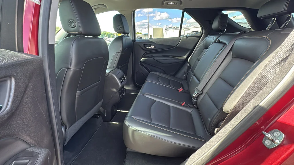 Used 2018 Red Chevrolet Premier image 13