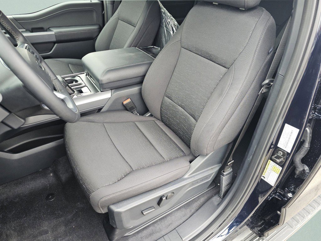 New 2026 Antimatter Blue Metallic Ford XLT image 6