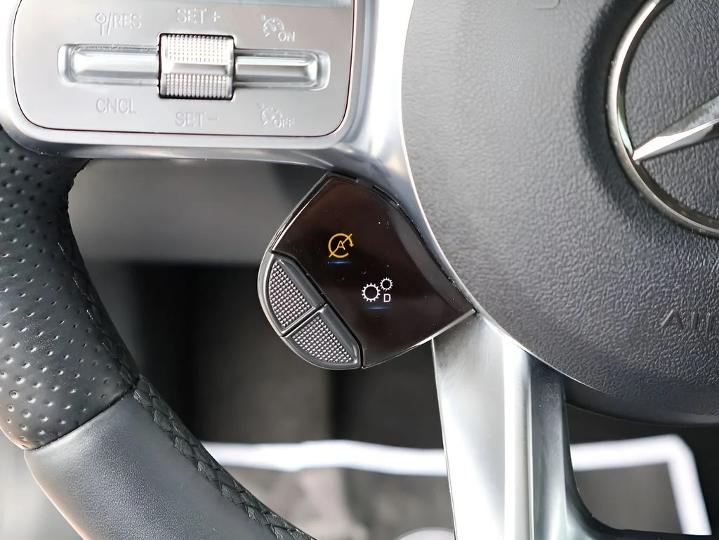 Used 2020 Polar White Mercedes-Benz Base image 34