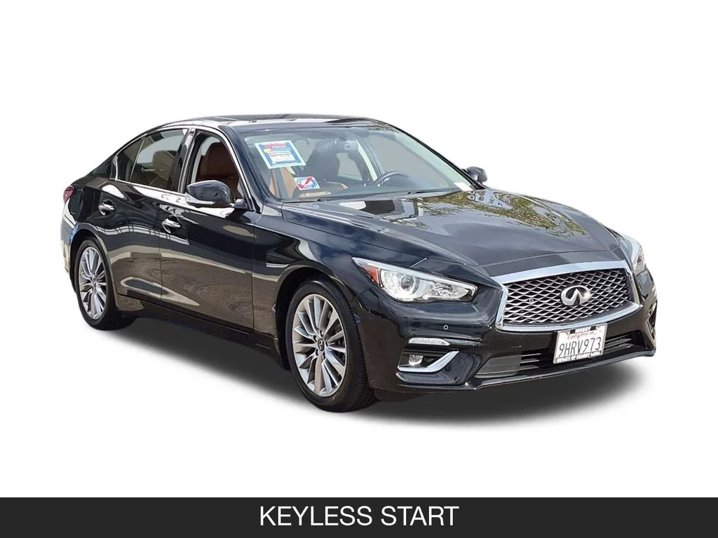 Used 2023 Black INFINITI LUXE image 2