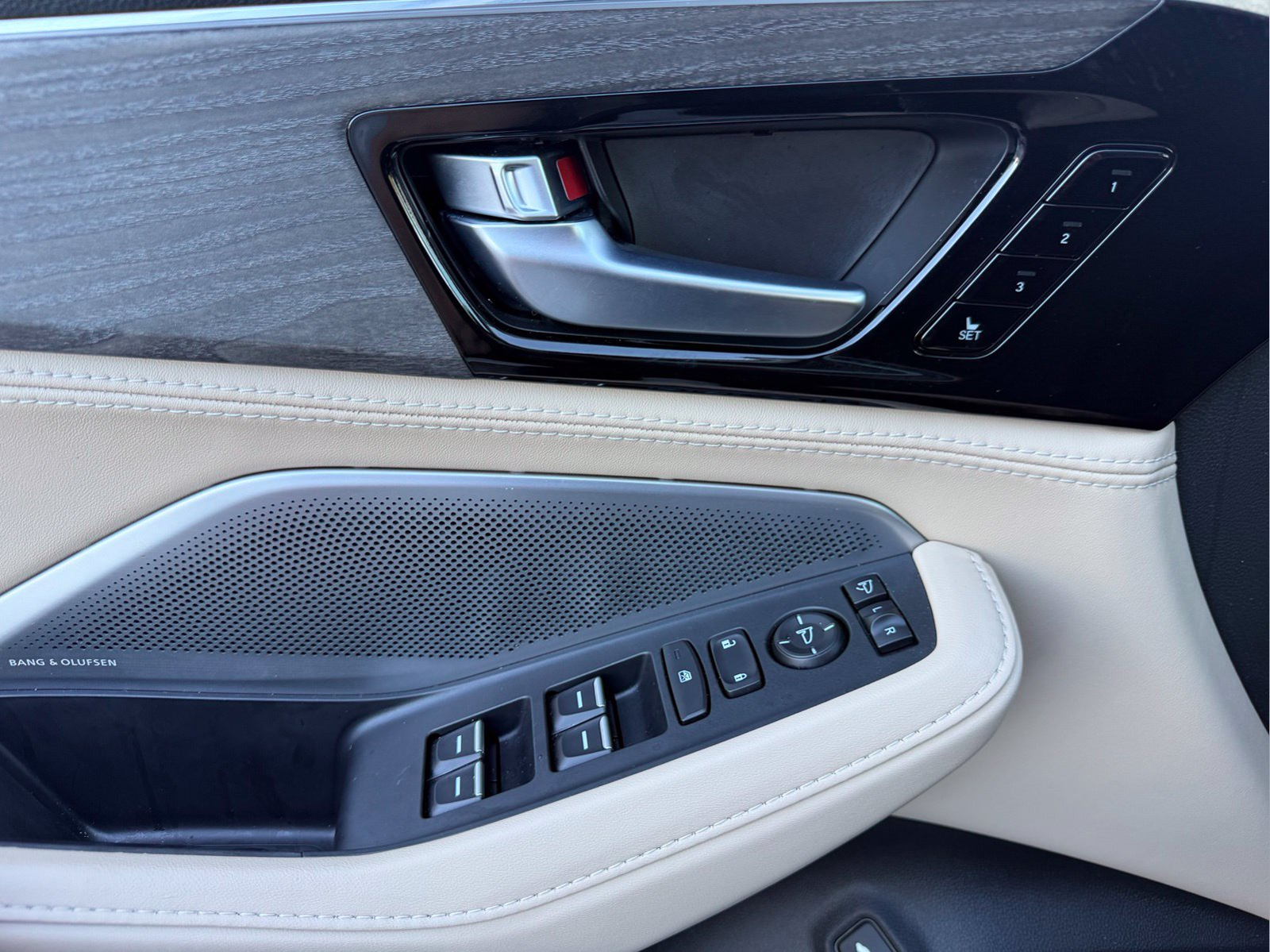Used 2026 White Acura Advance Package image 18
