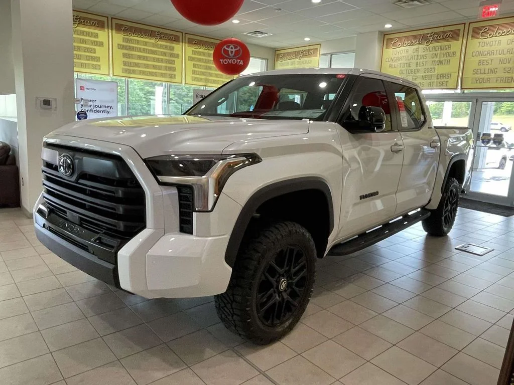 New 2026 Wind Chill Pearl Toyota Limited image 4