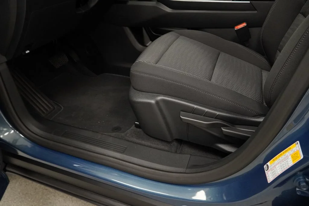 New 2027 Lakeshore Blue Metallic Chevrolet AWD LT image 21