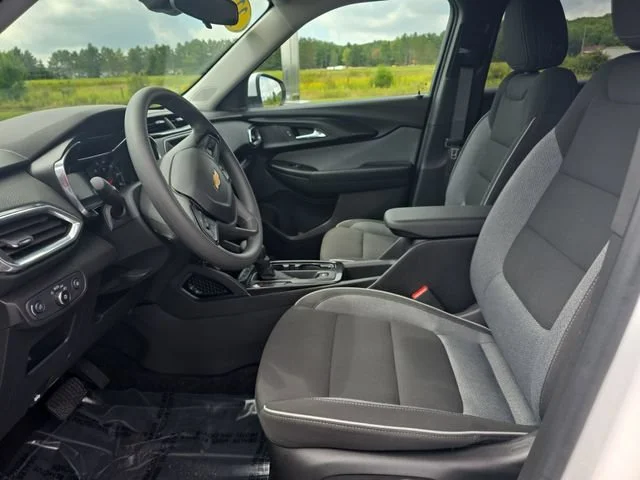 Used 2022 SUMMIT WHITE Chevrolet LT image 11