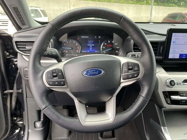 Used 2024 Black Metallic Ford XLT image 22