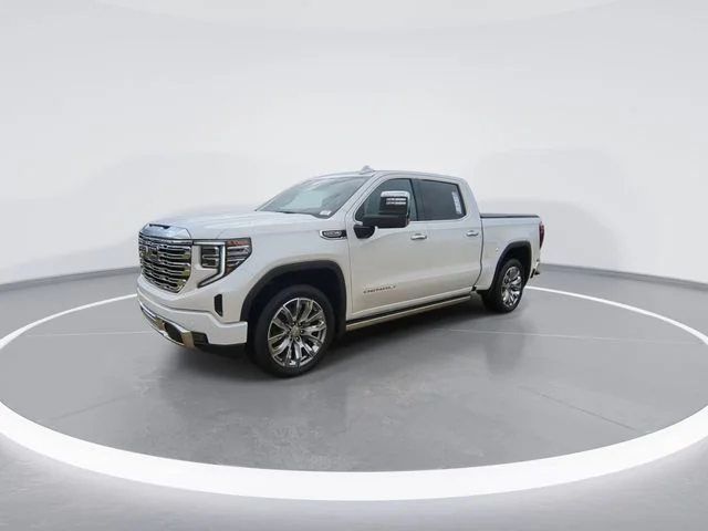 Used 2024 White GMC Denali image 4