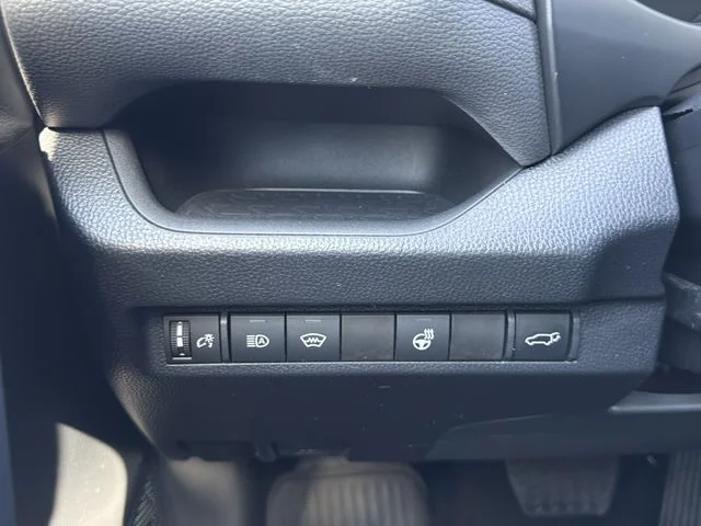 Used 2023 Silver Toyota XLE Premium image 26