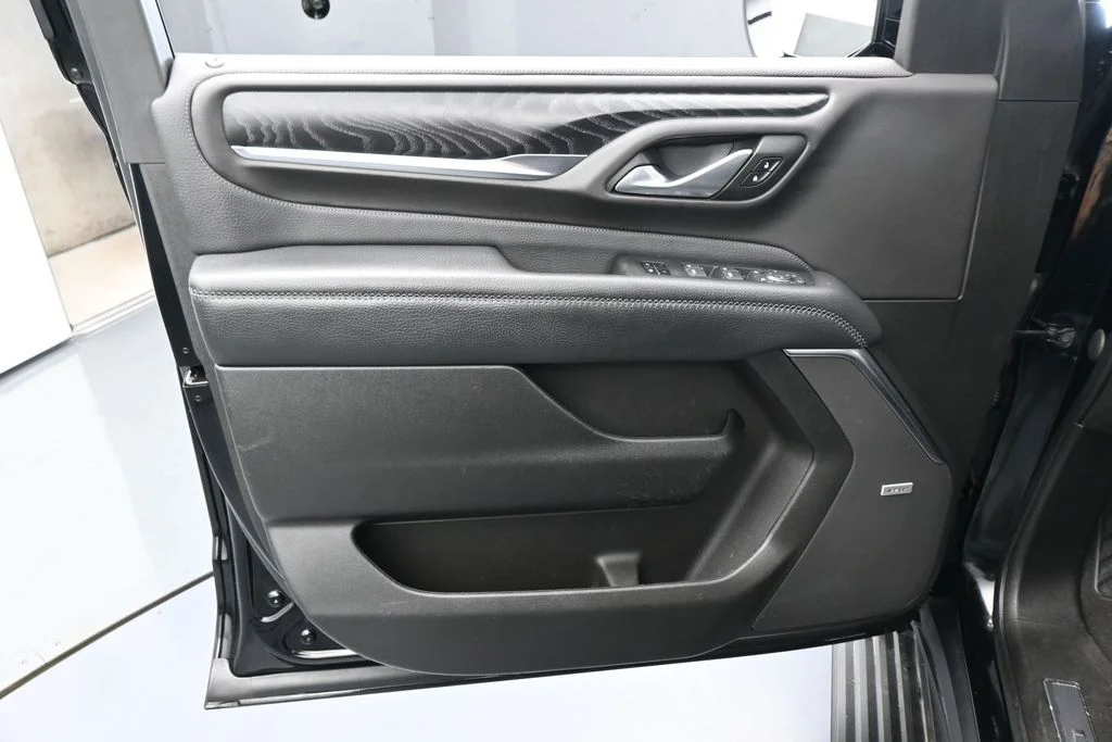 Used 2022 Onyx Black GMC Denali image 12