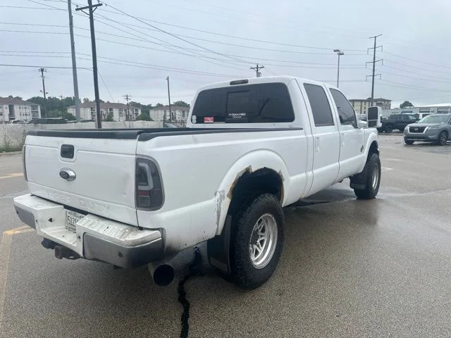 Used 2014 Oxford White Ford Lariat image 4